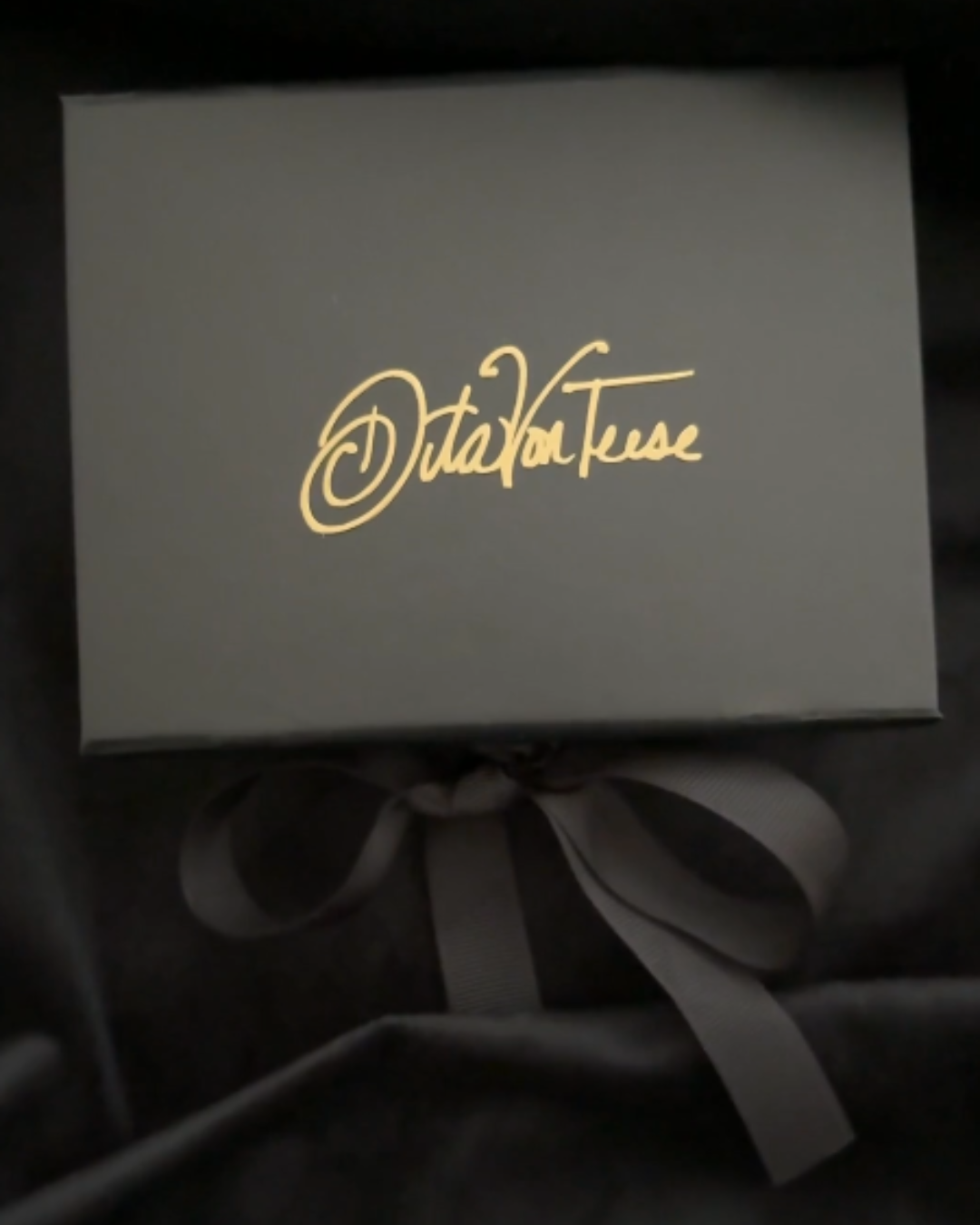 Glamour in Every Glimmer: FEMMEOISELLE White Pearl Dita Von Teese Pasties